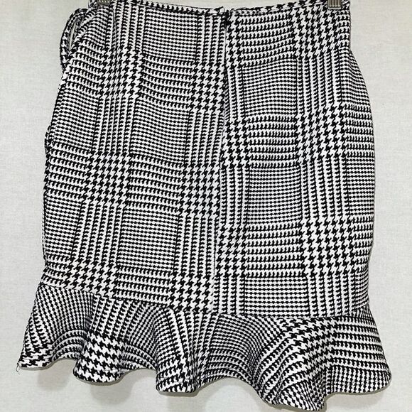 Fashion Nova Mariposa Ruffle Skirt - Black/White - Picture 9 of 11